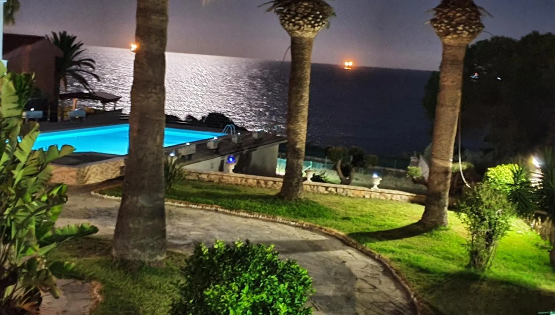 Exclusivo Apartamento En La Mejor Zona De Tarragona 0*,  Spanien